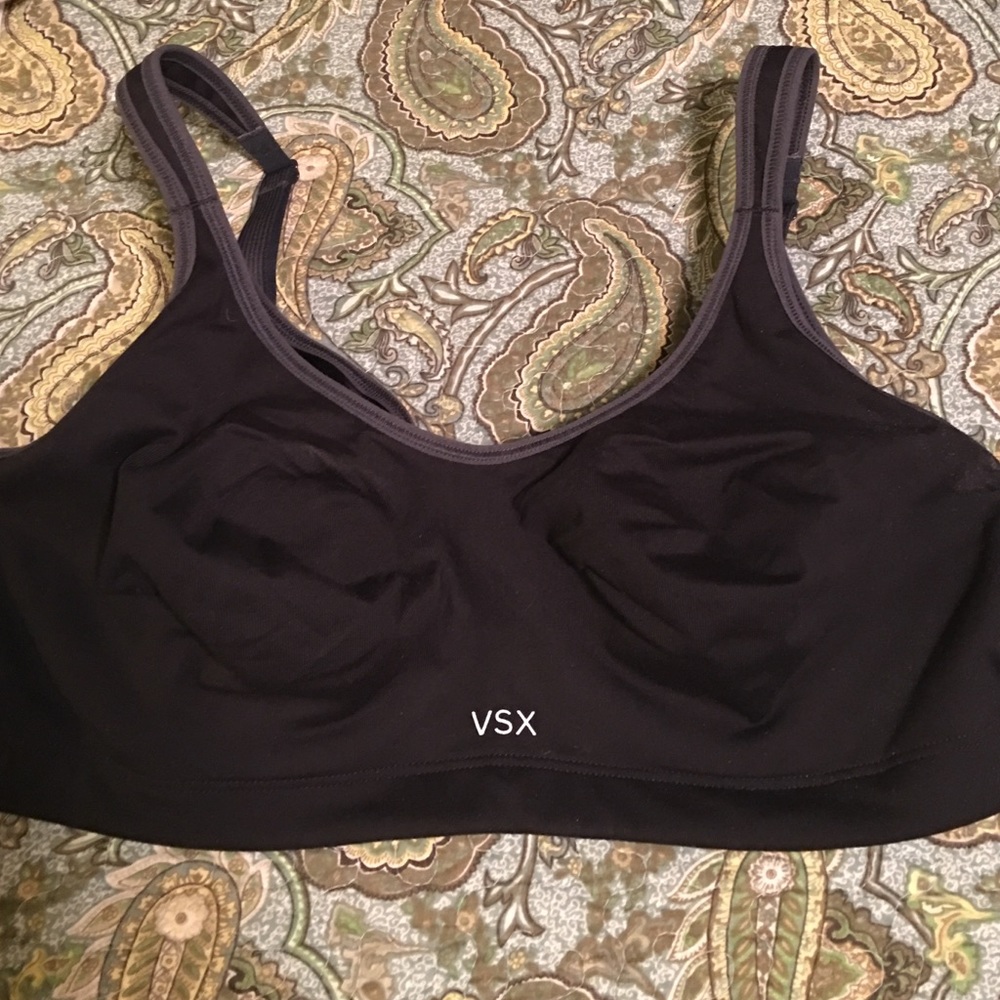 Victoria's Secret VSX sports bra 36D