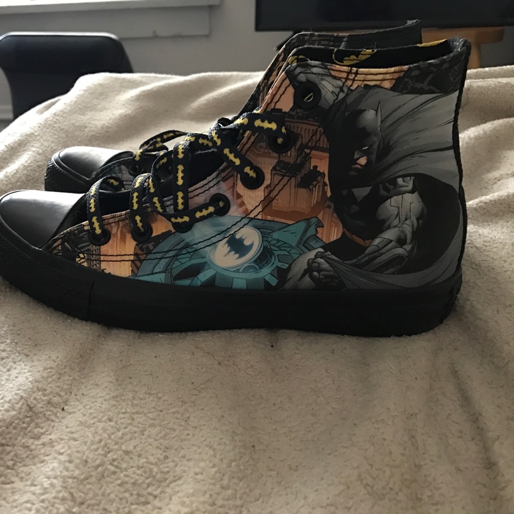 Converse Batman Edition NWOT