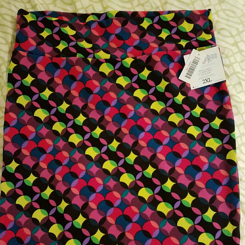 NWT LulaRoe Multi-color Cassie Skirt 2XL