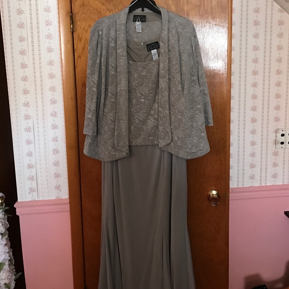 Very stylish dress very comfortable