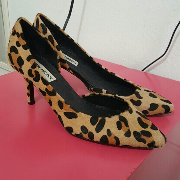 Steve Madden Cheetah Print Heels - Picture 1 of 4