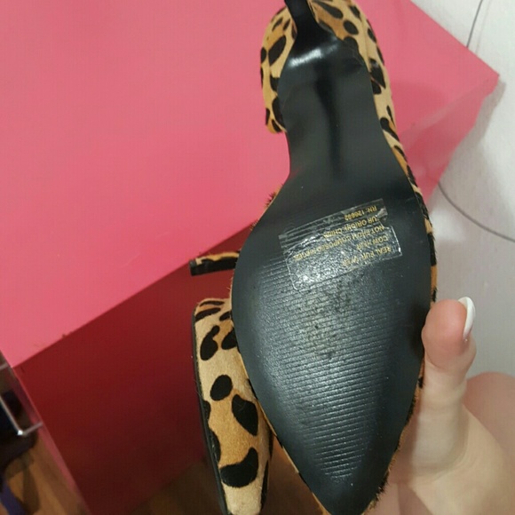 Steve Madden Cheetah Print Heels - Picture 3 of 4