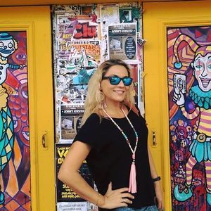 Meet your Posher, Cindy