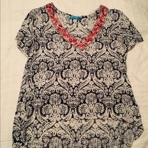 Francesca's short sleeve top