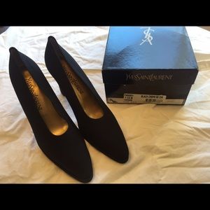 Yves Saint Laurent "Ocean" pumps
