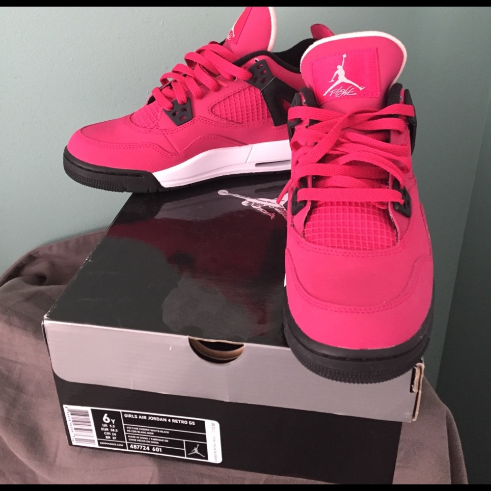 Jordan 4 retro