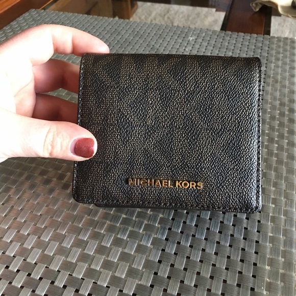 Michael Kors Handbags - Michael Kors Wallet.