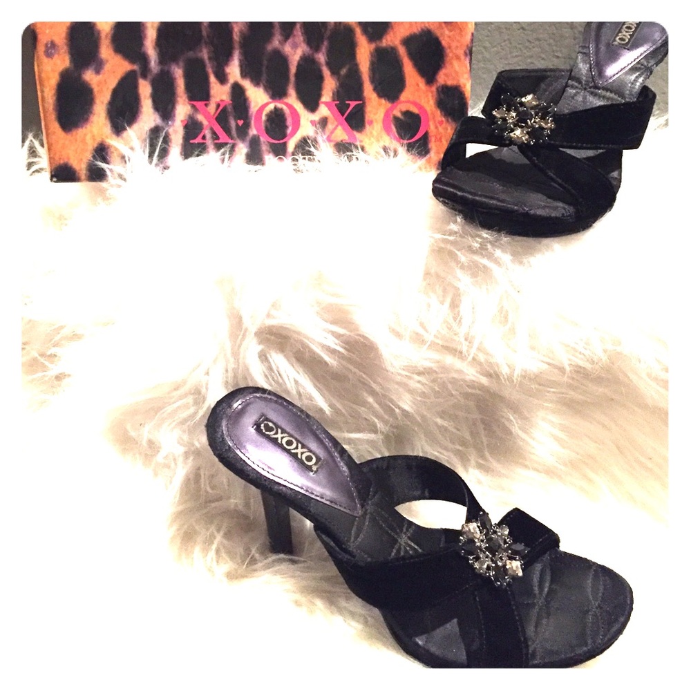 Black Stilettos with jewel accent