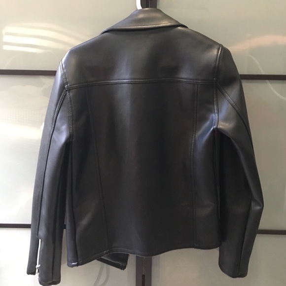 Black leather jacket - Picture 2 of 2