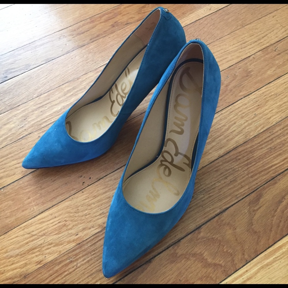 Sam Edelman Blue Suede heels