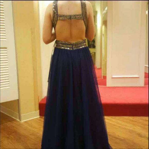 Prom dress - Picture 3 of 3