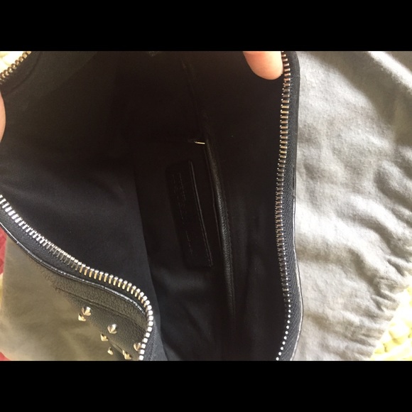 💥SOLD💥 Alexander Mcqueen De Manta studded clutch - Picture 3 of 4