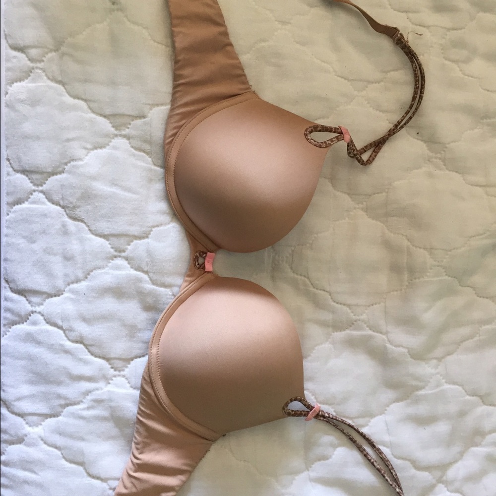 VS padded nude bra