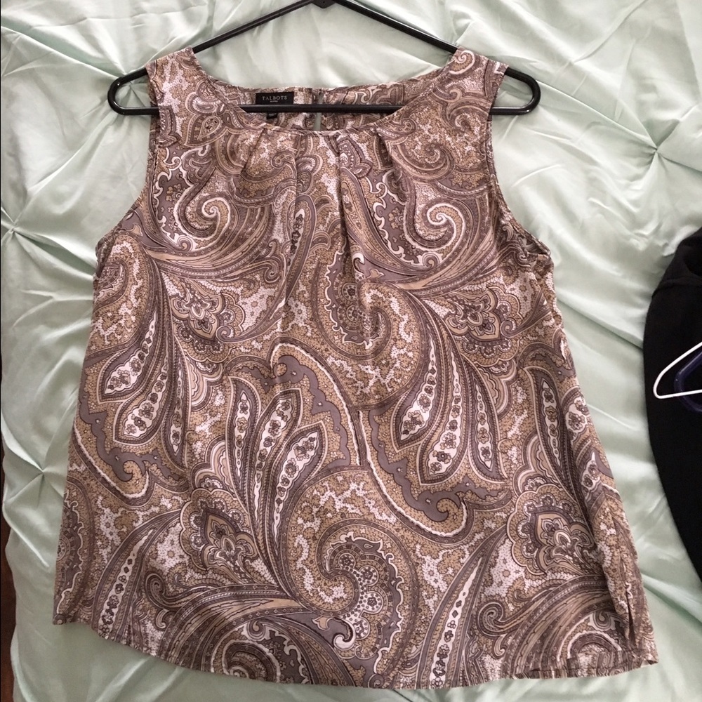 Sleeveless shell blouse