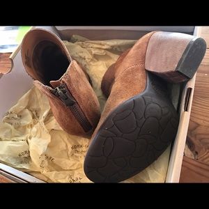 Kork-Ease "Castaneda" Booties  size 7.5M.
