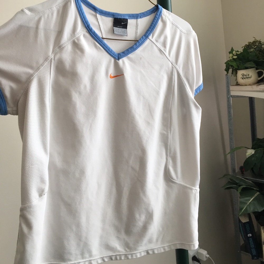 NIKE DRI FIT TEE