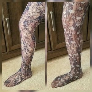 ⚠BUNDLE ⚠ 2 PAIRS OF PATTERNED STOCKING