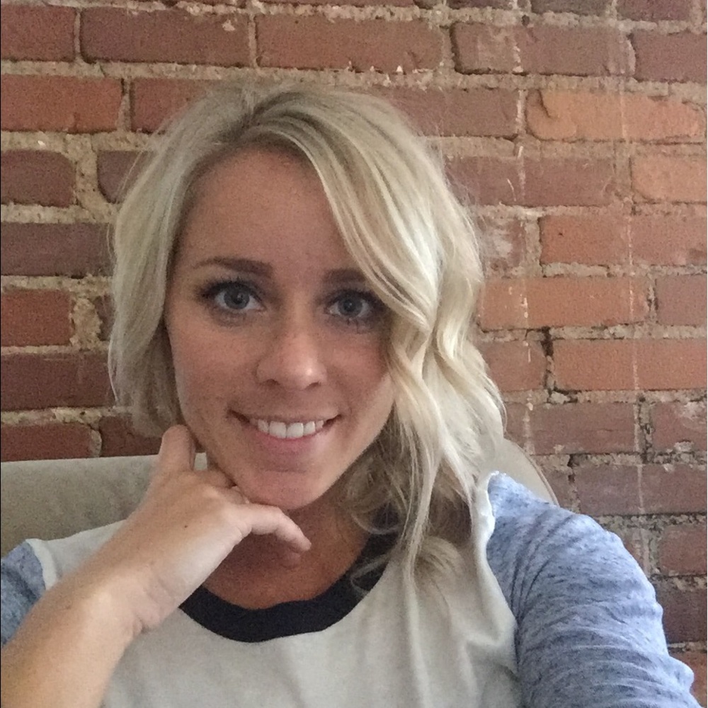 Meet your Posher, Jennifer