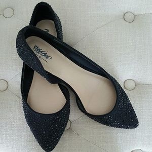 Black Pointed Toe Sparkle Flats