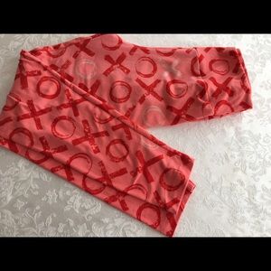 Lularoe Valentine leggings