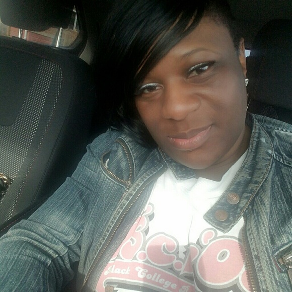 Meet your Posher, Shamika - Picture 1 of 1