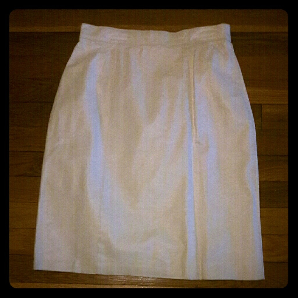 Vintage white leather mini skirt