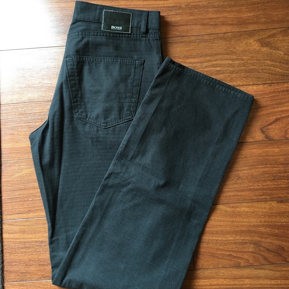Hugo Boss black jean 32x34