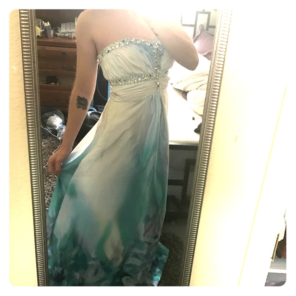 Prom dress