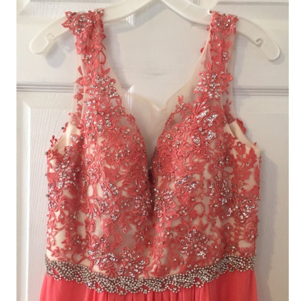 Prom Dress - Picture 2 of 4