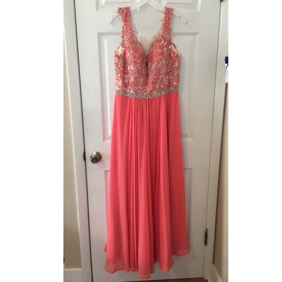 Prom Dress - Picture 1 of 4