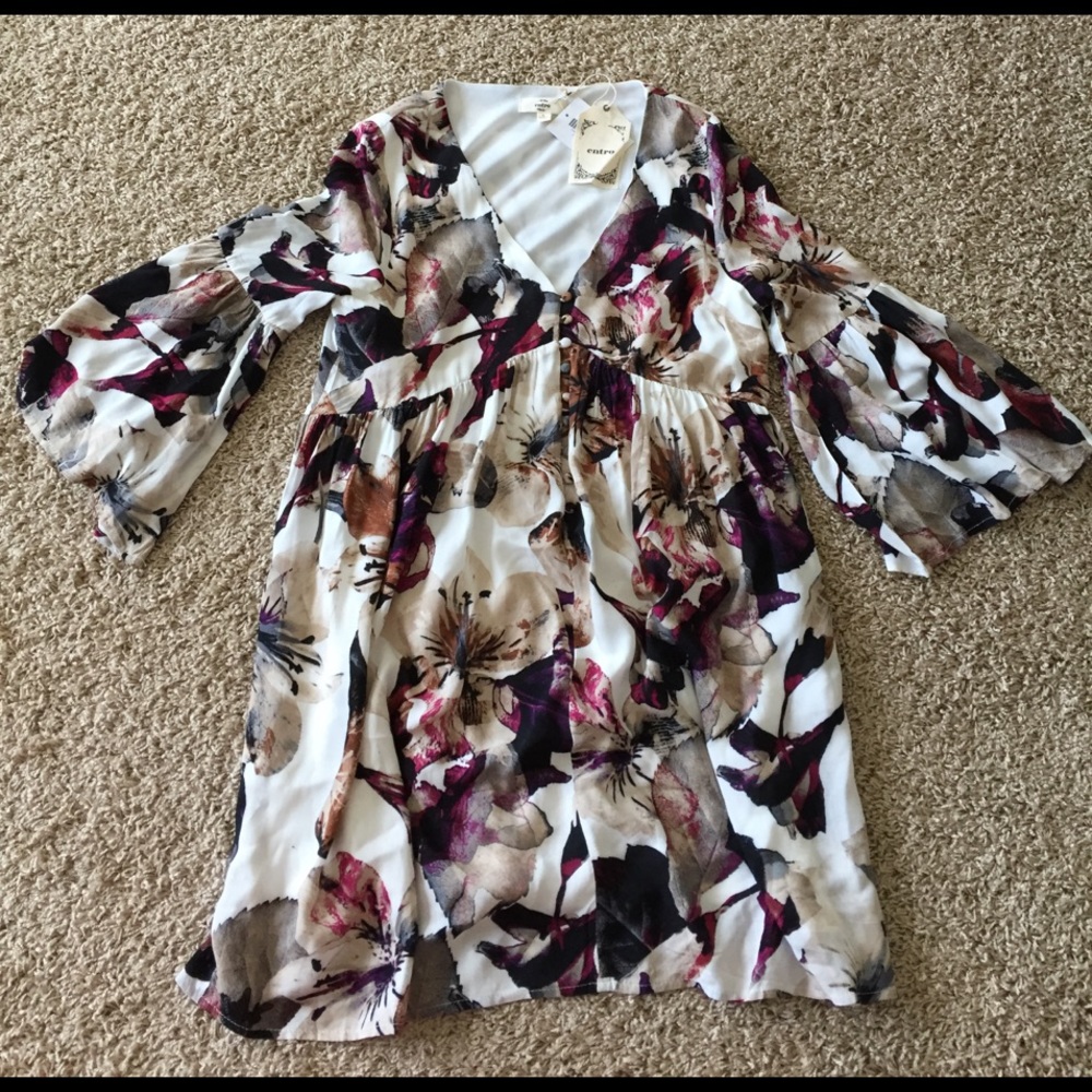 Floral Bell Sleeve Dress! NWT. Never been worn!