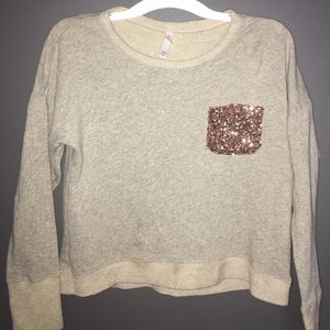 Tan sweater with cute bronze pocket