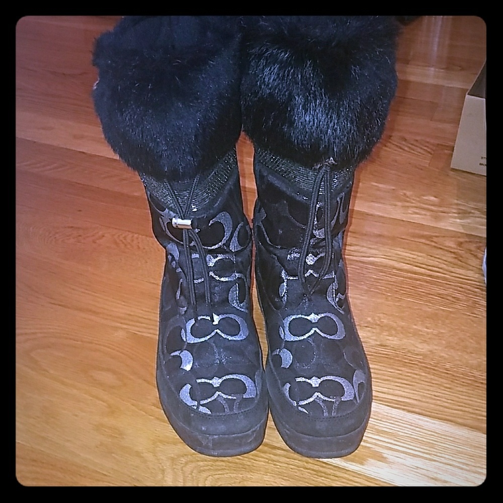 Coach winter boots with real rabbit fur