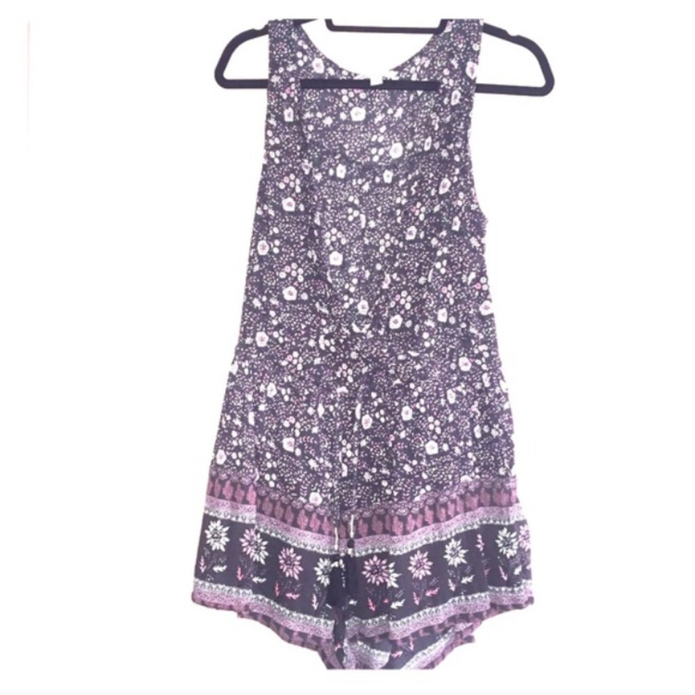 Cute AE romper size L