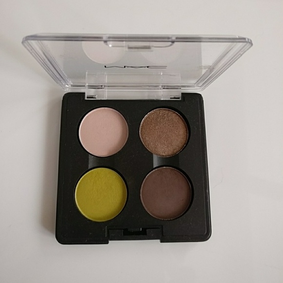 ⚠️SOLD merc - MAC Tempting Eye Shadow Quad - Picture 2 of 4