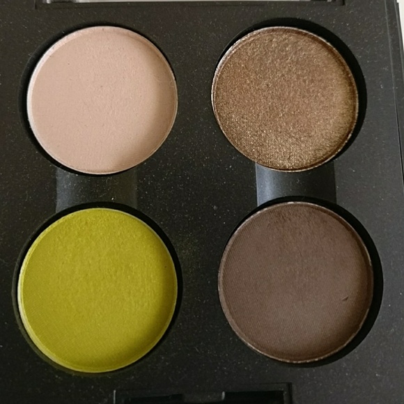 ⚠️SOLD merc - MAC Tempting Eye Shadow Quad - Picture 4 of 4