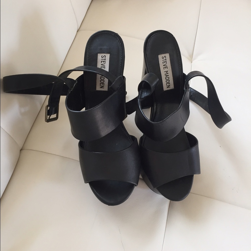 Steve Madden platform strappy heels