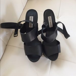Steve Madden platform strappy heels