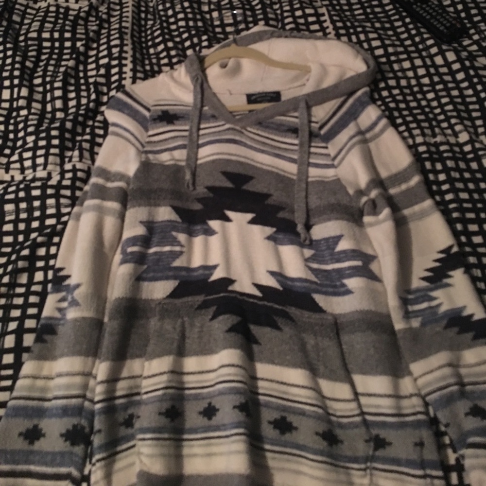 Long sleeved , Aztec hoodie