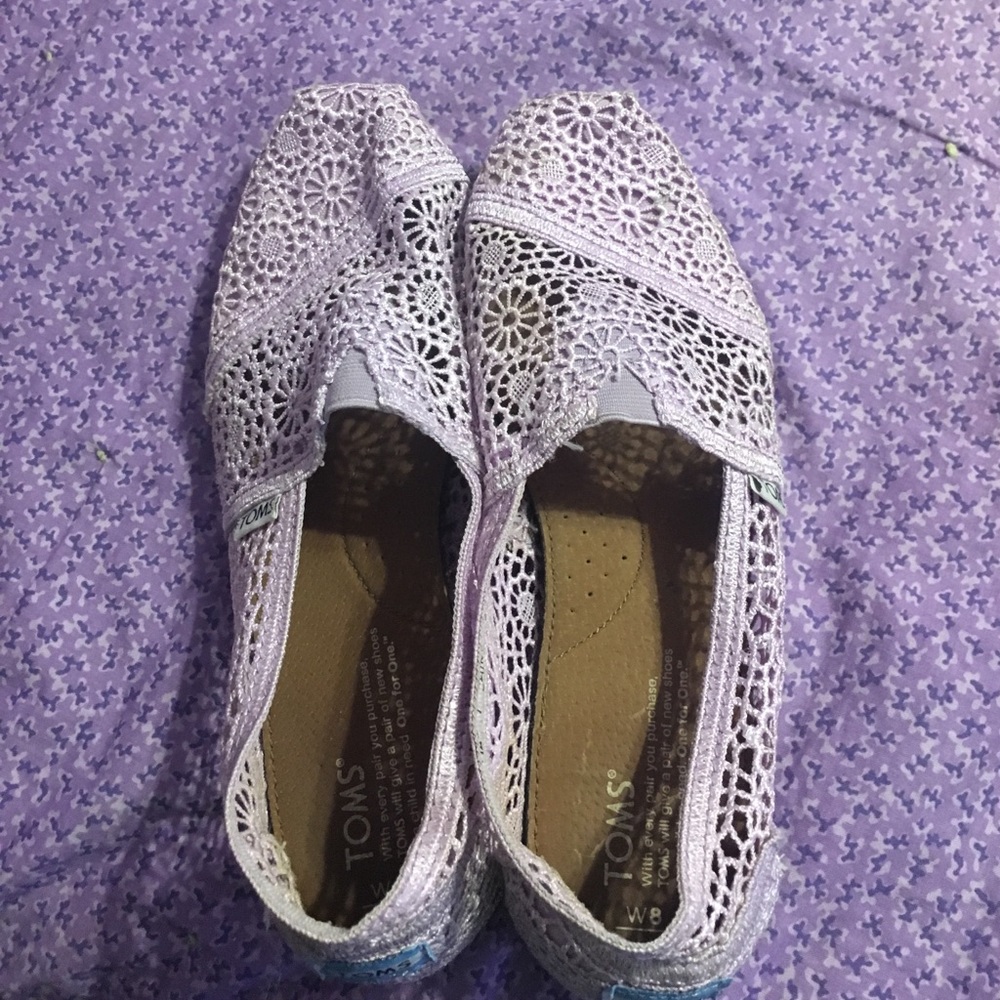 Lavender Lace Toms