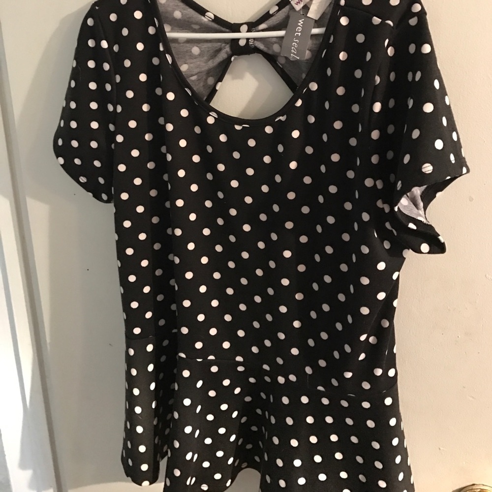 Wet Seal plus size 2x top