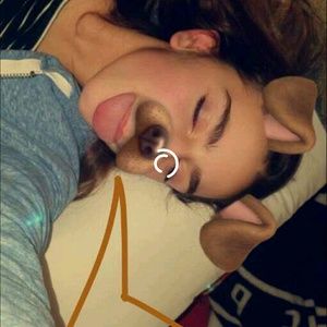 Meet your Posher, Victoria