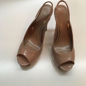 Jessica Simpson nude heel