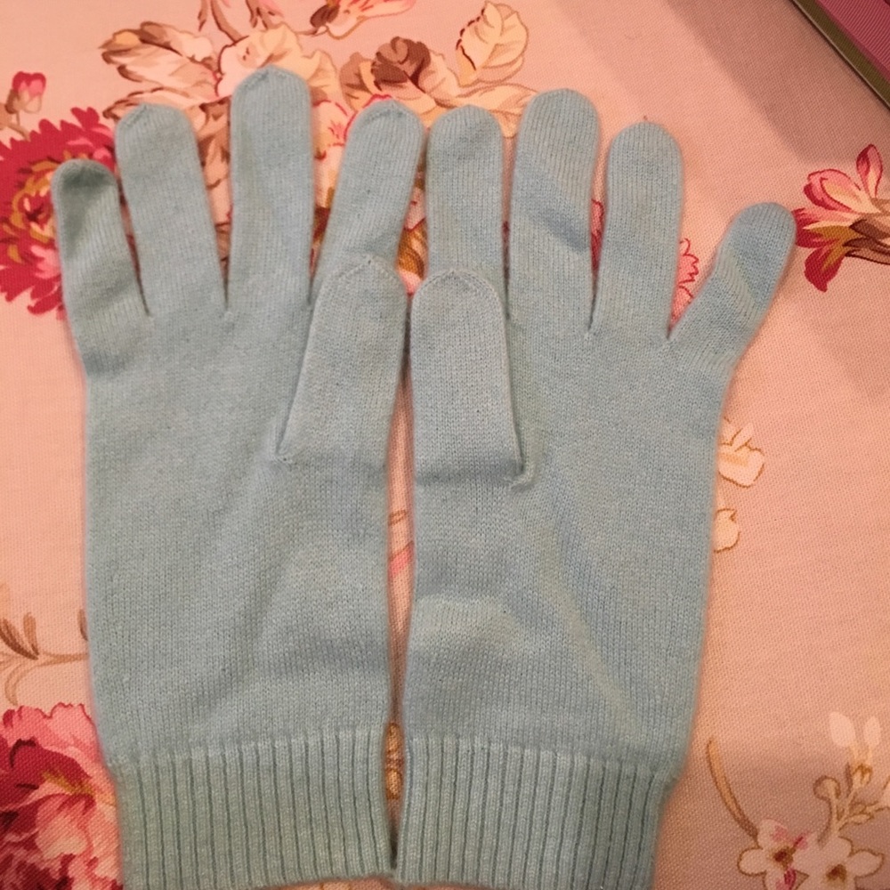 Never worn cashmere gloves! - Picture 2 of 3