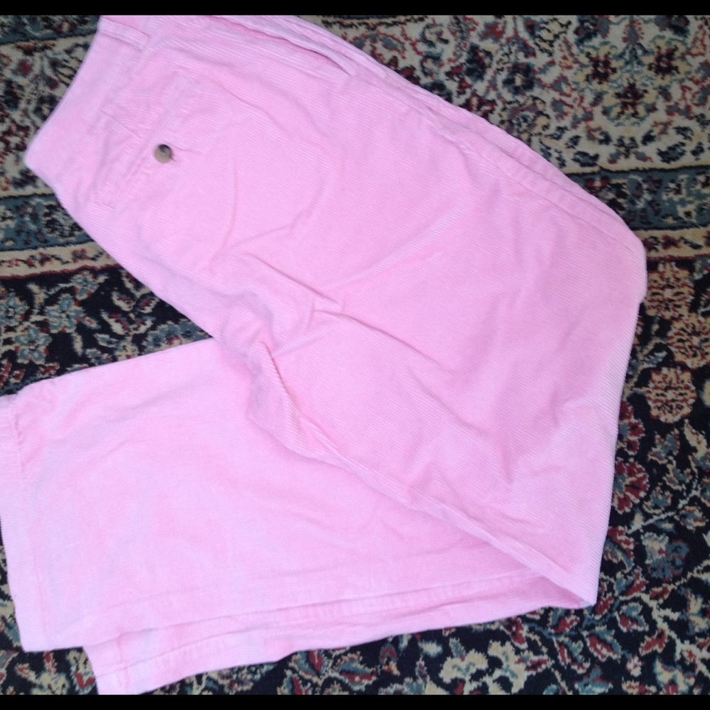 Vineyard Vines pink cords 32x32