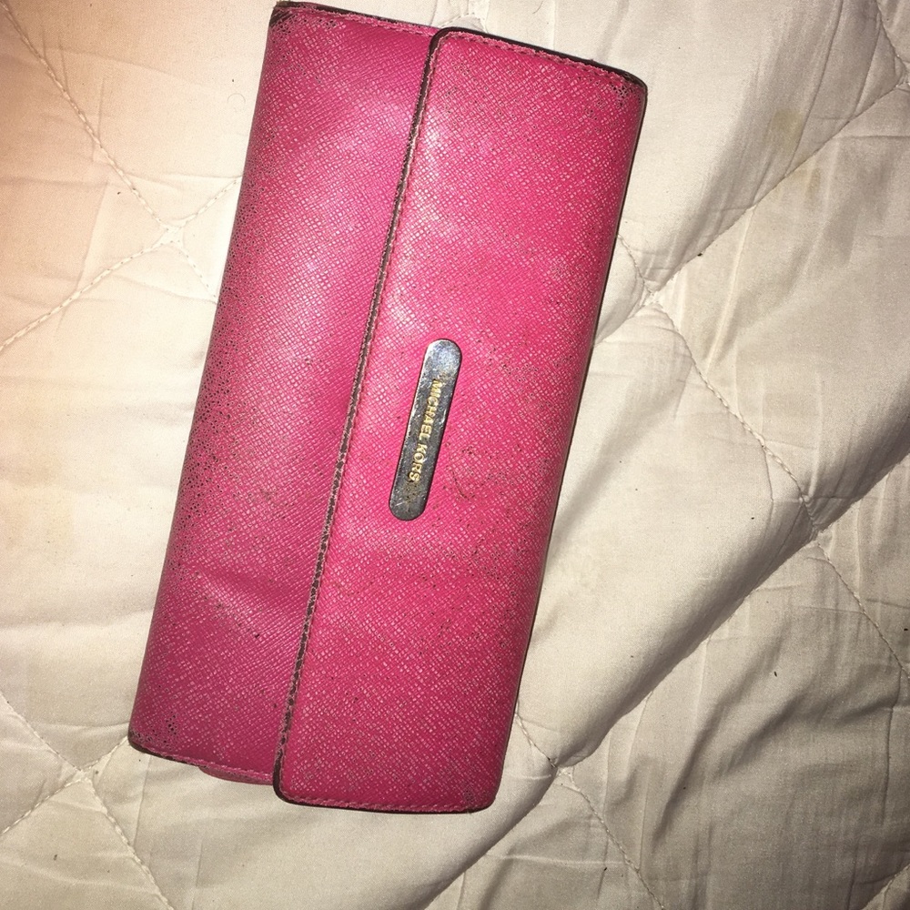 Michael Kors Hot Pink Wallet