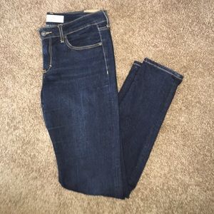 Abercrombie & Fitch dark wash skinny jeans