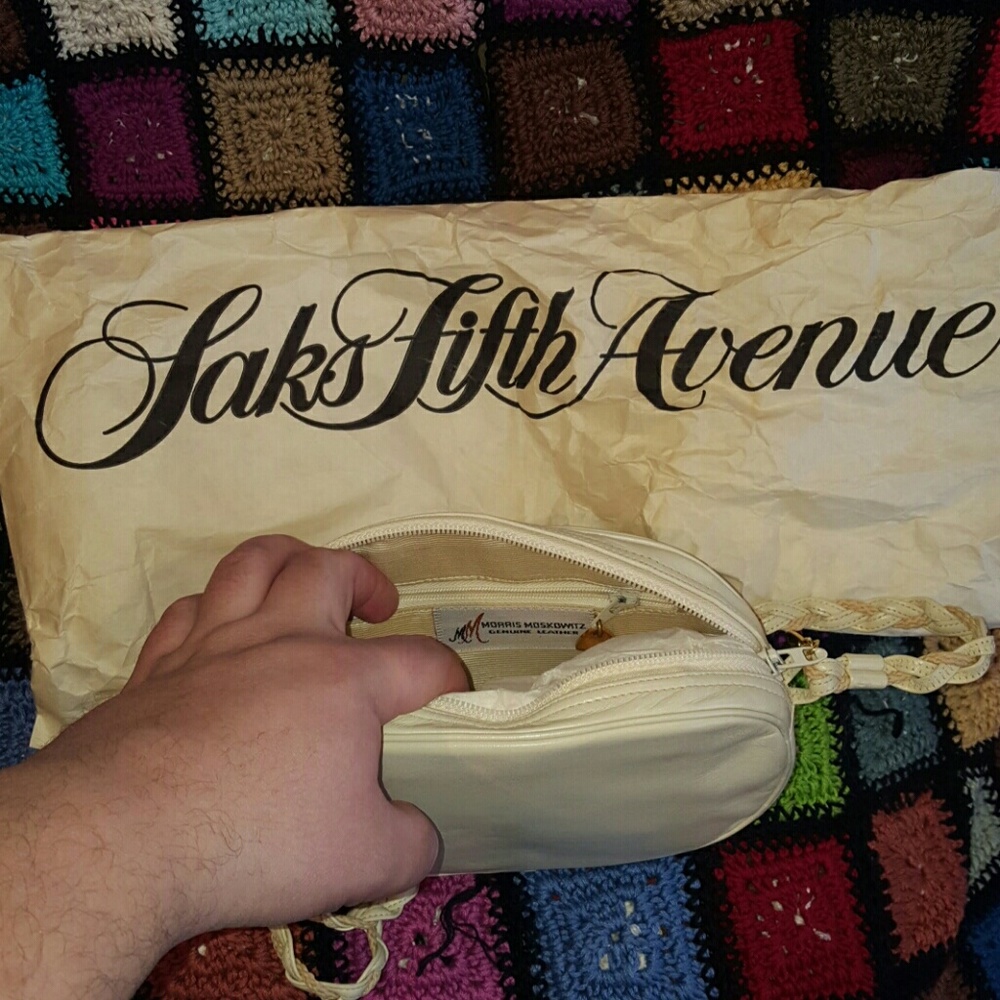 BNWT MORRIS MOSKOWITZ LEATHER BAG WHITE