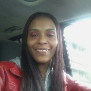 Meet your Posher, Iletha