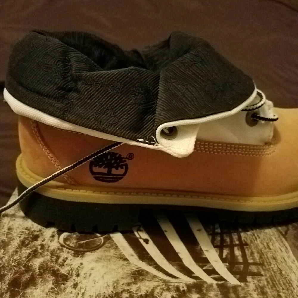 Timberlands - Picture 3 of 4